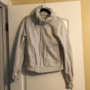 Lululemon sweatshirt